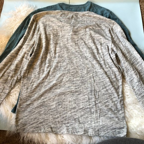Banana Republic 2 Shirts Bundle Moisture Wicking Henley Long Sleeve Gray Blue - Picture 4 of 4